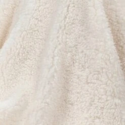 Long Faux Fur Throw Blanket Off White - Threshold™ -Threshold Home Decoration GUEST 3226b946 93a4 400a 82ff 08d5208529c5