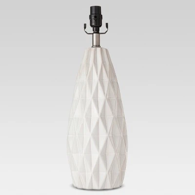 Faceted Ceramic Large Lamp Base White - Threshold 4 Faceted Ceramic Large Lamp Base White - Threshold - Image 4