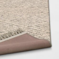 Diamond With Fringe Rug Gray - Threshold™ -Threshold Home Decoration GUEST b556a267 0be2 476b 8d42 6ca2863aa9a3
