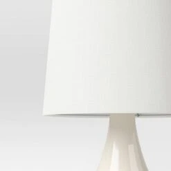 Montreal Wren Assembled Table Lamp White - Threshold™ 6 Montreal Wren Assembled Table Lamp White - Threshold™ -Threshold Home Decoration GUEST bb462b58 8466 4cbc 8047 54d2641672ee