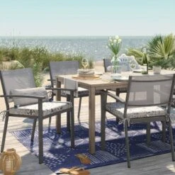 Dot Geo Outdoor Rug Indigo - Threshold™